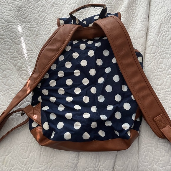 Drawstring Bucket Backpack - Picture 2 of 5